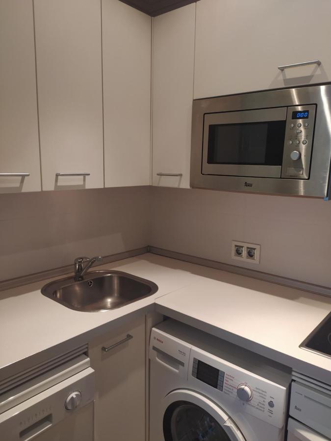 Apartamento En El Centro Con Garaje Directo. Bilbao Eksteriør billede
