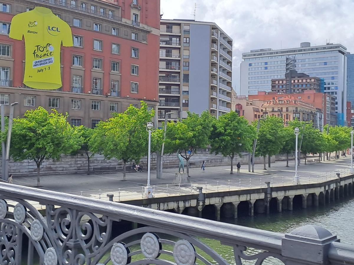 Apartamento En El Centro Con Garaje Directo. Bilbao Eksteriør billede
